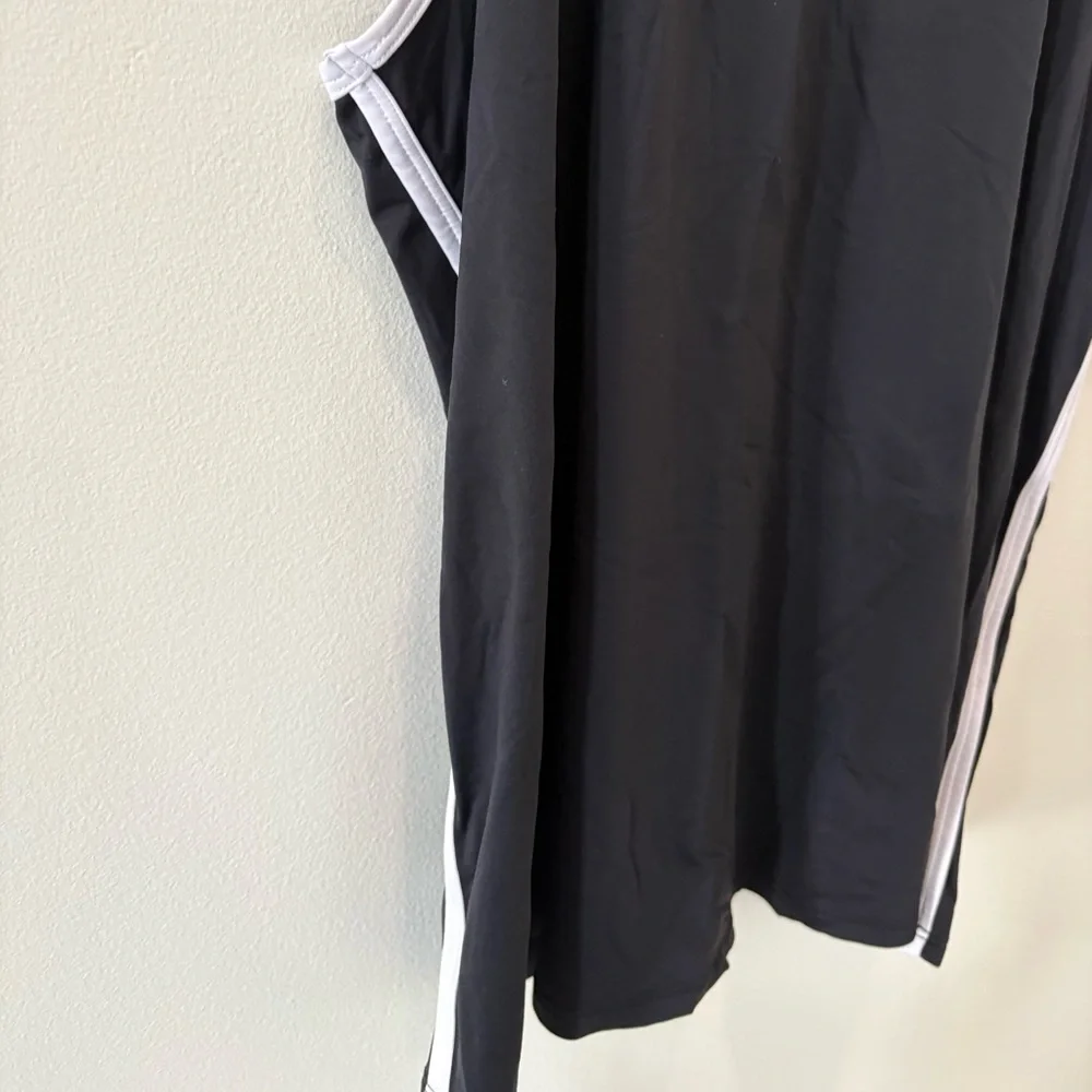 ALO Yoga Black Tank Top with White Trim